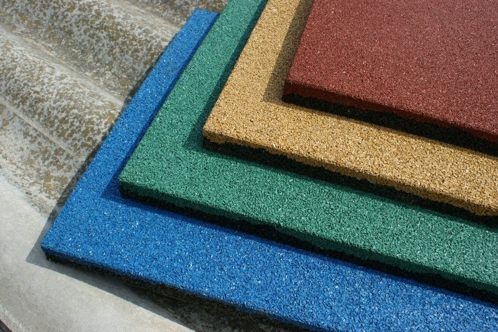 Продажа резиновой тротуарной плитки в Новой Ладоге