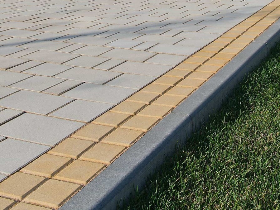 Продажа тротуарного бордюра в Новой Ладоге